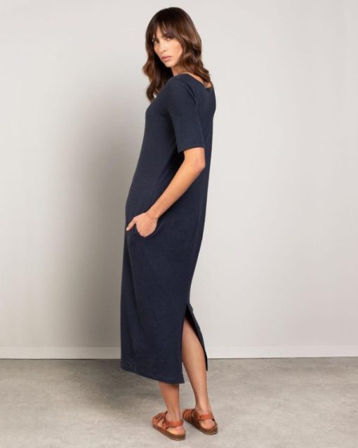 Trendroar.shop18a573c933 3