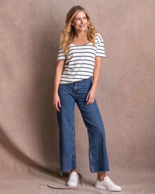Trendroar.shop361175ab22 2