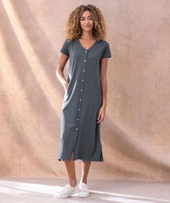 Trendroar.shop56ab1d4a39 1